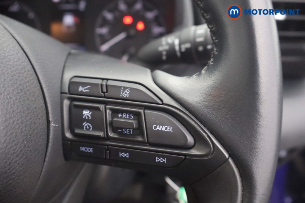 Toyota Yaris Icon Automatic Petrol-Electric Hybrid Hatchback - Stock Number (1649941) - 7th supplementary image