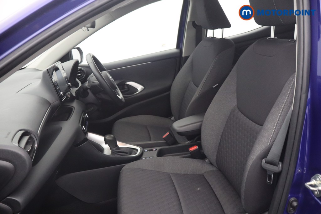 Toyota Yaris Icon Automatic Petrol-Electric Hybrid Hatchback - Stock Number (1649941) - 9th supplementary image