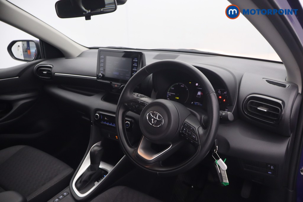 Toyota Yaris Icon Automatic Petrol-Electric Hybrid Hatchback - Stock Number (1649941) - 1st supplementary image