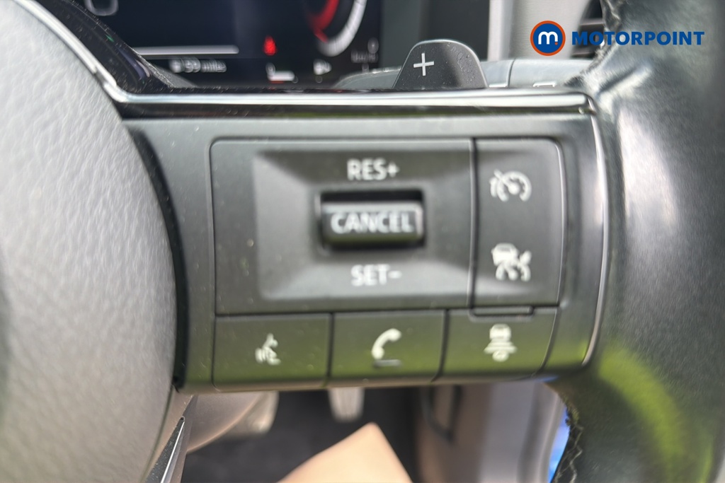 Nissan Qashqai N-Connecta Automatic Petrol SUV - Stock Number (1651677) - 3rd supplementary image