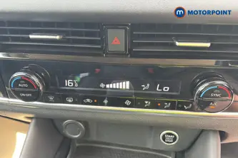 Nissan Qashqai N-Connecta Automatic Petrol SUV - Stock Number (1651677) - 12th supplementary image