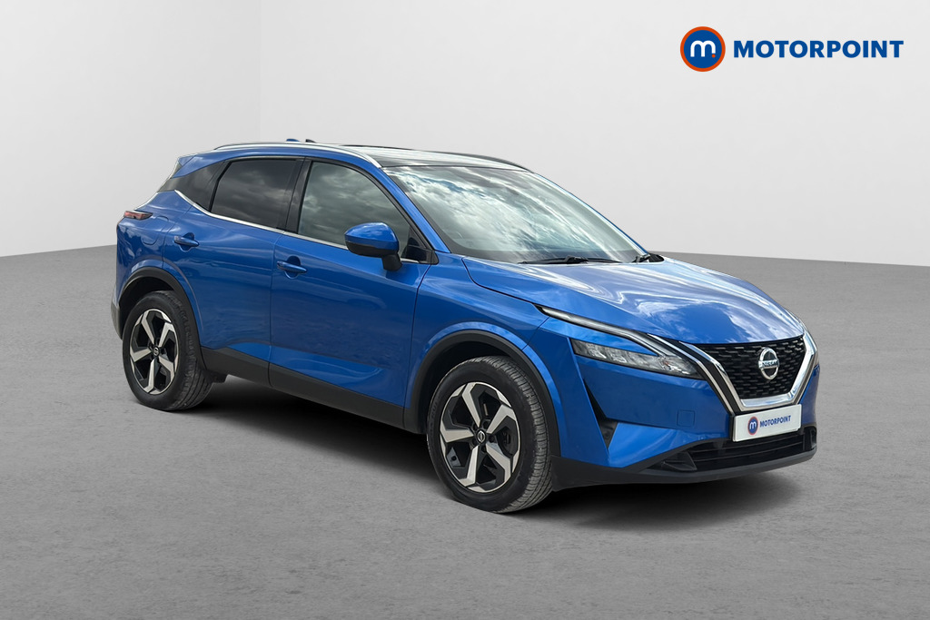 Nissan Qashqai N-Connecta Automatic Petrol SUV - Stock Number (1651677) - Drivers side front corner