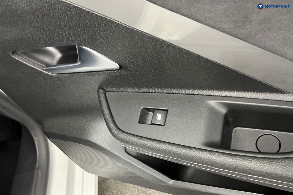Vauxhall Astra GSE Automatic Petrol Plug-In Hybrid Hatchback - Stock Number (1653389) - 26th supplementary image