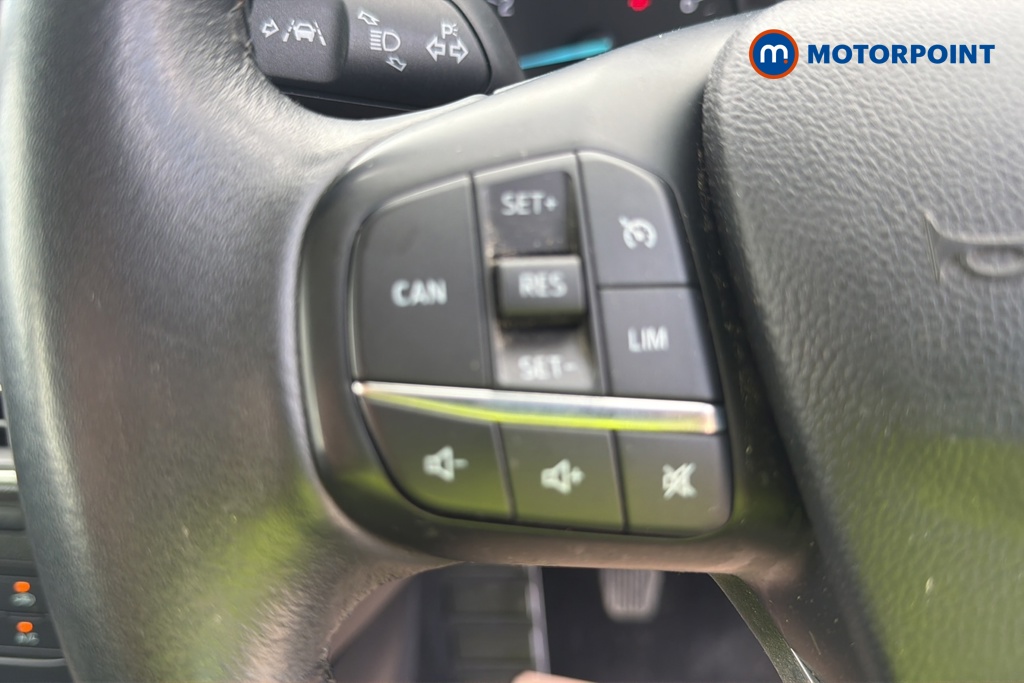 Ford Focus Zetec Manual Petrol Hatchback - Stock Number (1653609) - 4th supplementary image