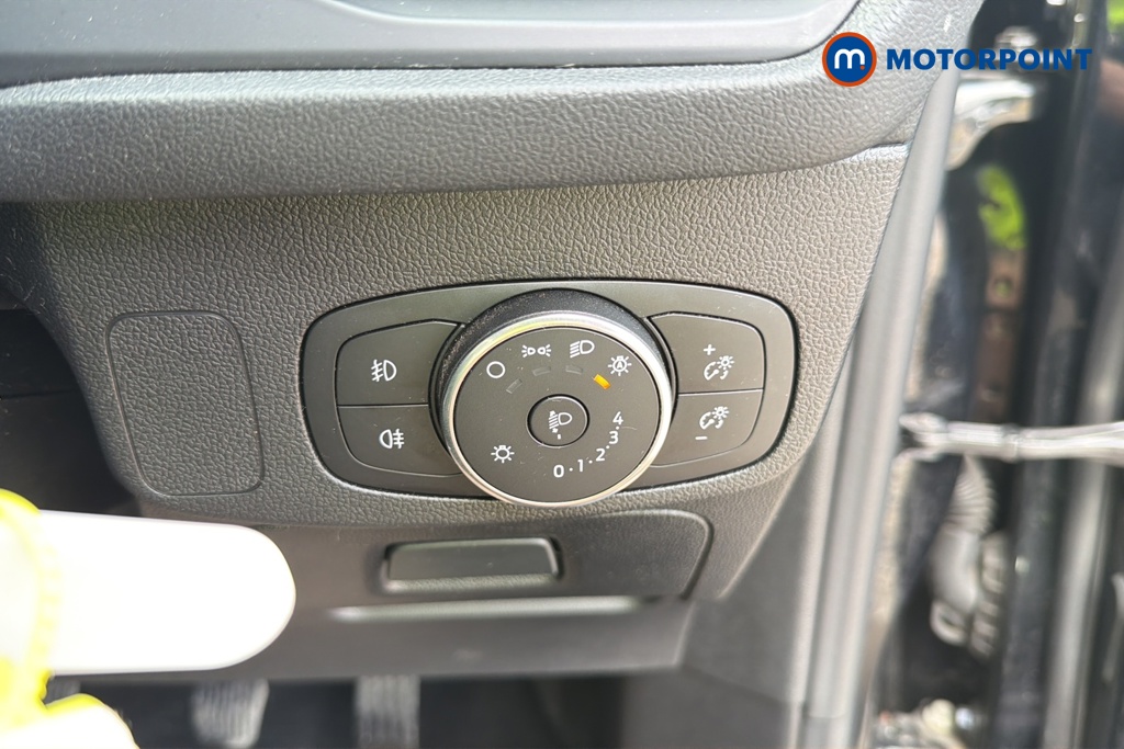 Ford Focus Zetec Manual Petrol Hatchback - Stock Number (1653609) - 11th supplementary image