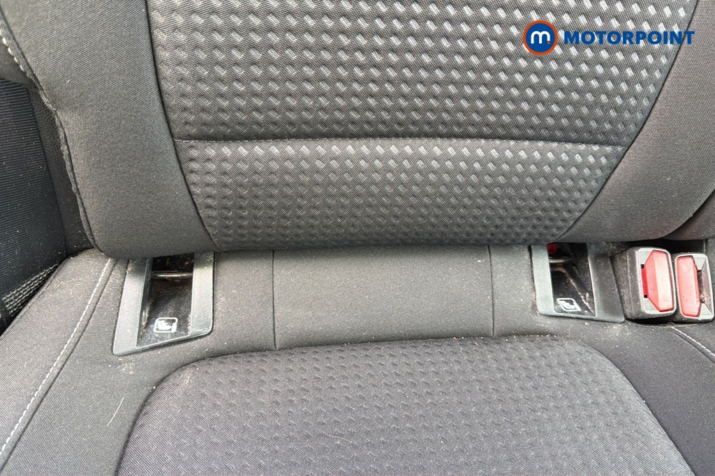 Ford Focus Zetec Manual Petrol Hatchback - Stock Number (1653609) - 27th supplementary image