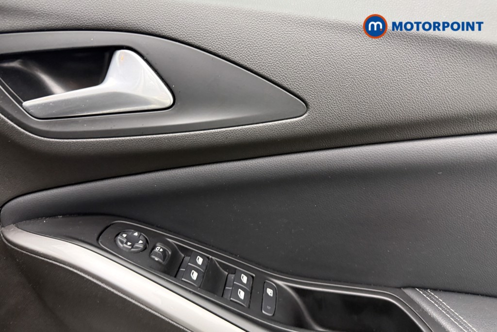 Vauxhall Grandland Ultimate Manual Petrol SUV - Stock Number (1653955) - 22nd supplementary image