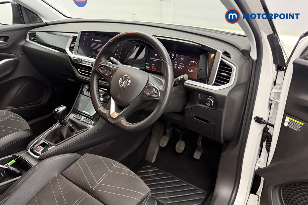 Vauxhall Grandland Ultimate Manual Petrol SUV - Stock Number (1653955) - 23rd supplementary image