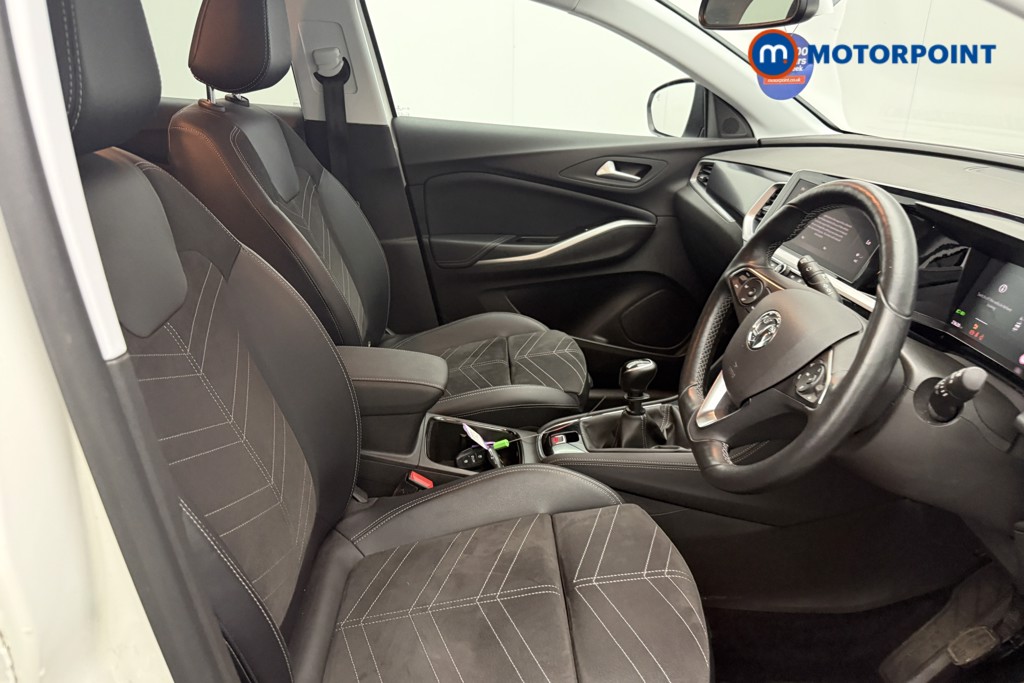 Vauxhall Grandland Ultimate Manual Petrol SUV - Stock Number (1653955) - 24th supplementary image