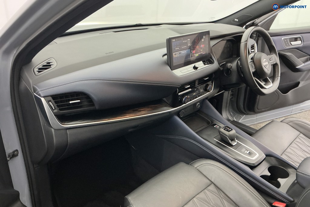 Nissan Qashqai Tekna-Plus Automatic Petrol SUV - Stock Number (1654451) - 9th supplementary image