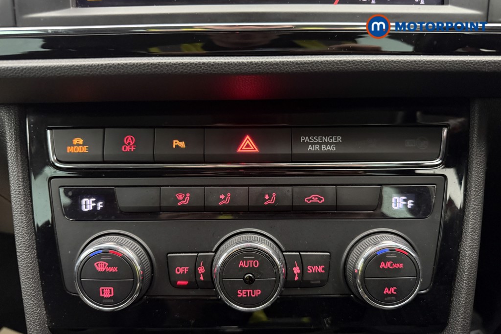 Seat Leon FR Manual Petrol Hatchback - Stock Number (1656536) - 7th supplementary image