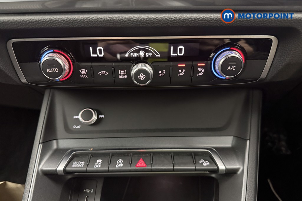 Audi Q3 S Line Manual Petrol SUV - Stock Number (1656724) - 9th supplementary image
