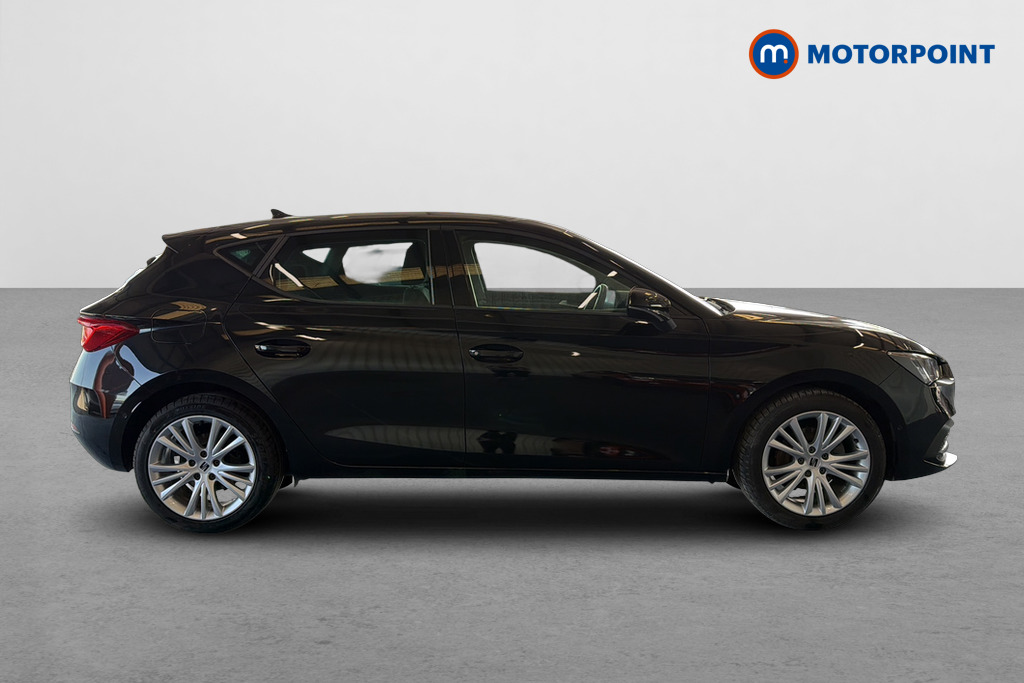 Seat Leon Se Dynamic Manual Petrol Hatchback - Stock Number (1656966) - Passenger side
