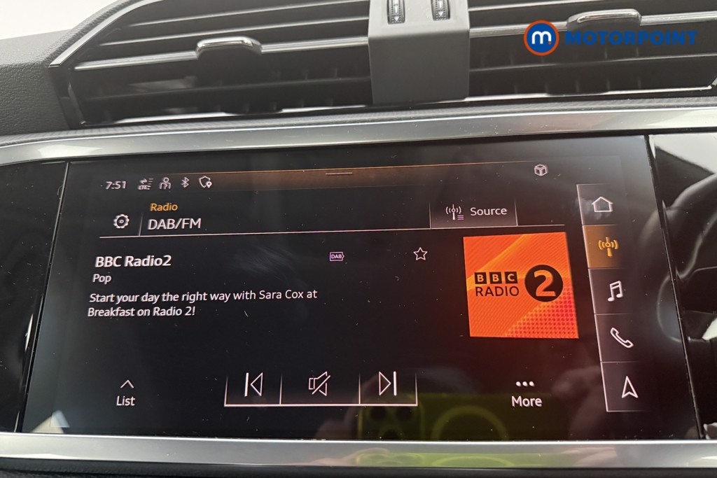 Audi Q3 Technik Manual Petrol SUV - Stock Number (1657398) - 3rd supplementary image