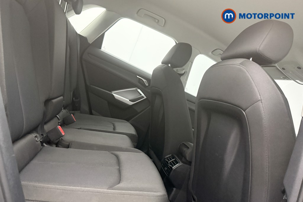 Audi Q3 Technik Manual Petrol SUV - Stock Number (1657398) - 8th supplementary image