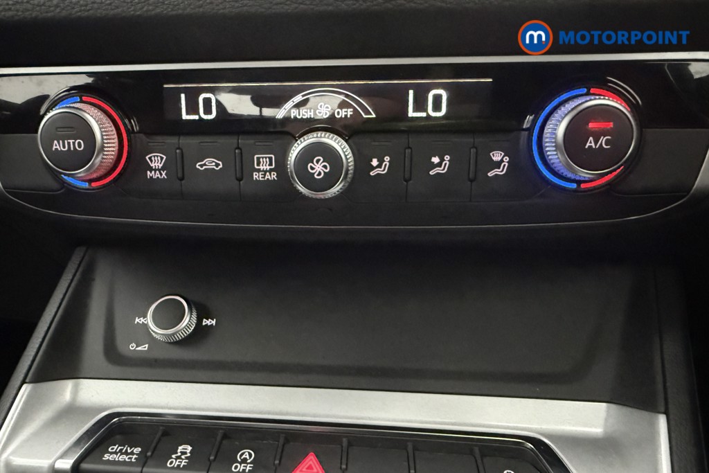 Audi Q3 Technik Manual Petrol SUV - Stock Number (1657398) - 15th supplementary image