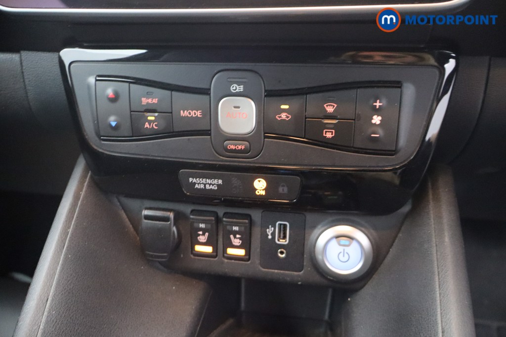 Nissan Leaf N-Connecta Automatic Electric Hatchback - Stock Number (1657462) - 3rd supplementary image