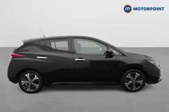 Nissan Leaf N-Connecta Automatic Electric Hatchback - Stock Number (1657462) - Drivers side