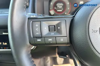 Nissan Qashqai Tekna Manual Petrol SUV - Stock Number (1657886) - 4th supplementary image