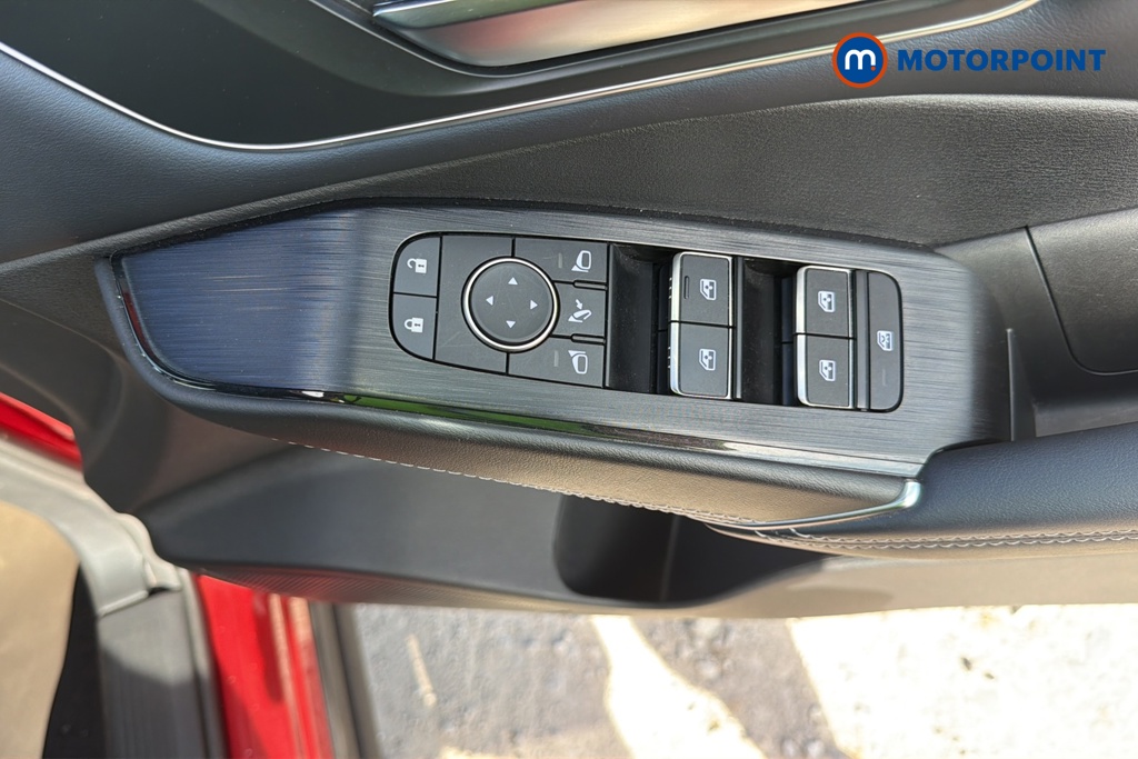 Nissan Qashqai Tekna Manual Petrol SUV - Stock Number (1657886) - 19th supplementary image