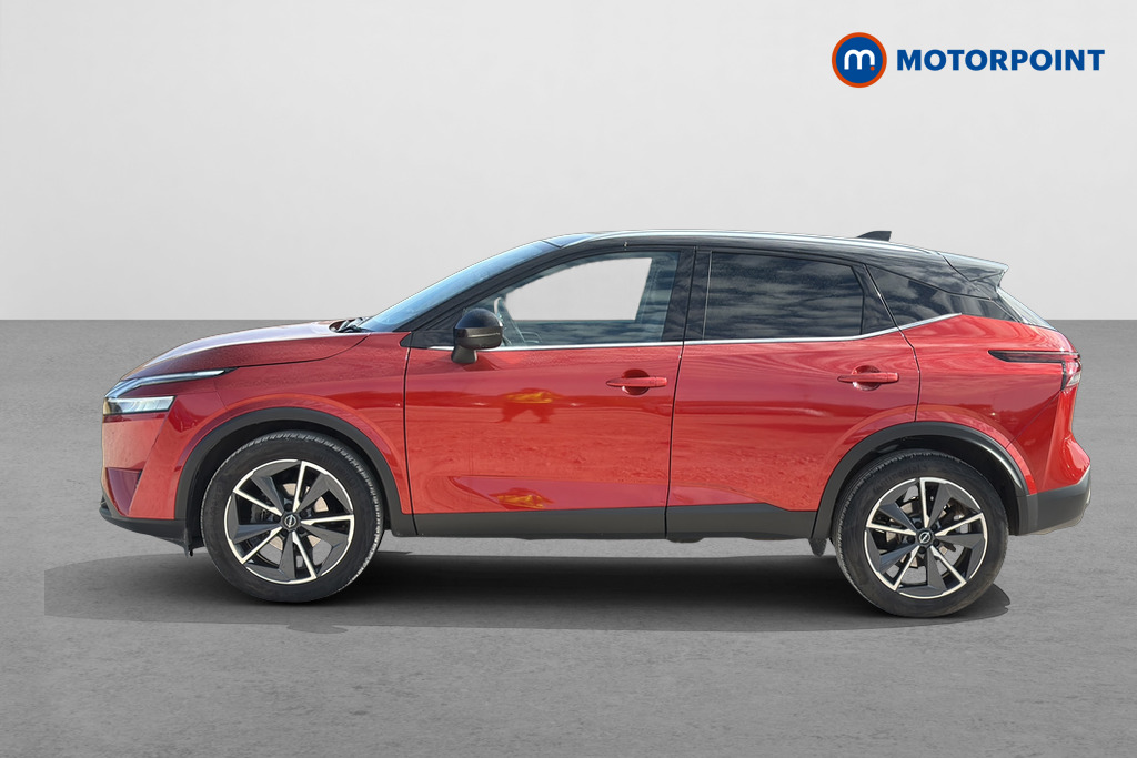 Nissan Qashqai Tekna Manual Petrol SUV - Stock Number (1657886) - Drivers side