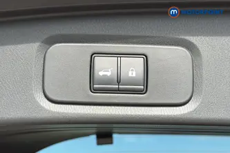 Nissan Qashqai Tekna Manual Petrol SUV - Stock Number (1657886) - 35th supplementary image