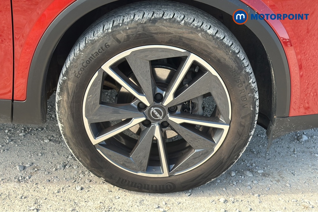Nissan Qashqai Tekna Manual Petrol SUV - Stock Number (1657886) - 47th supplementary image