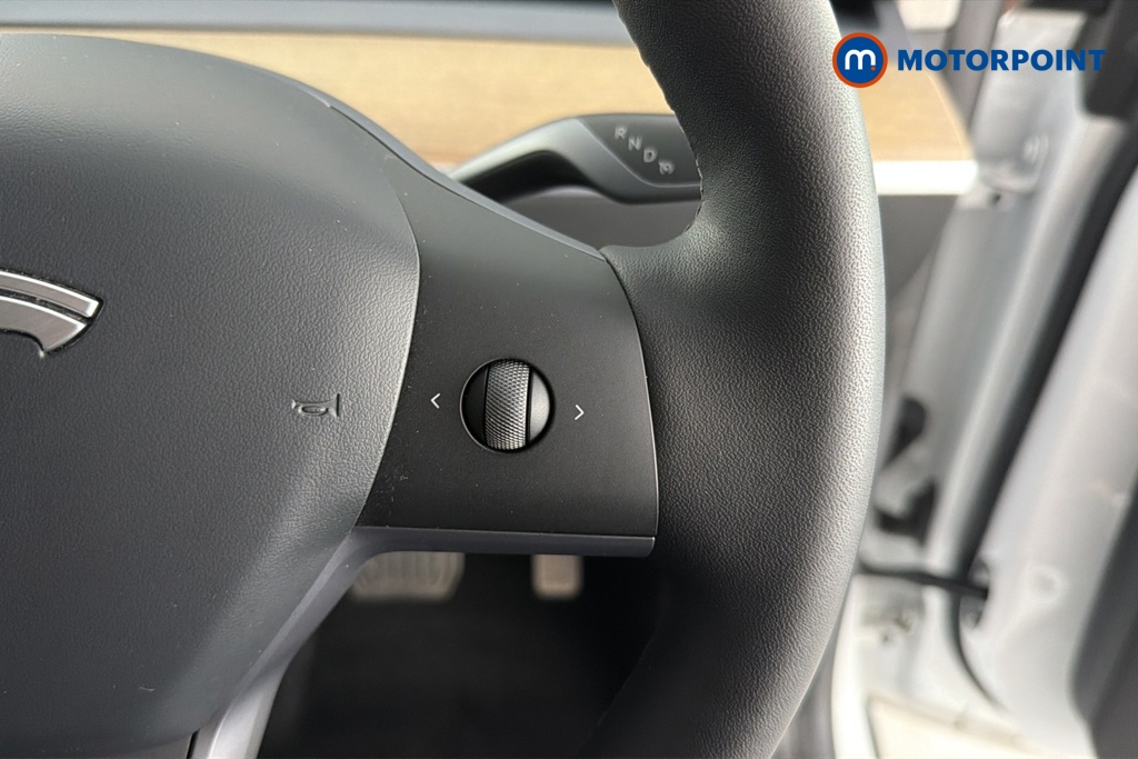 Tesla Model Y Long Range Automatic Electric SUV - Stock Number (1658043) - 3rd supplementary image