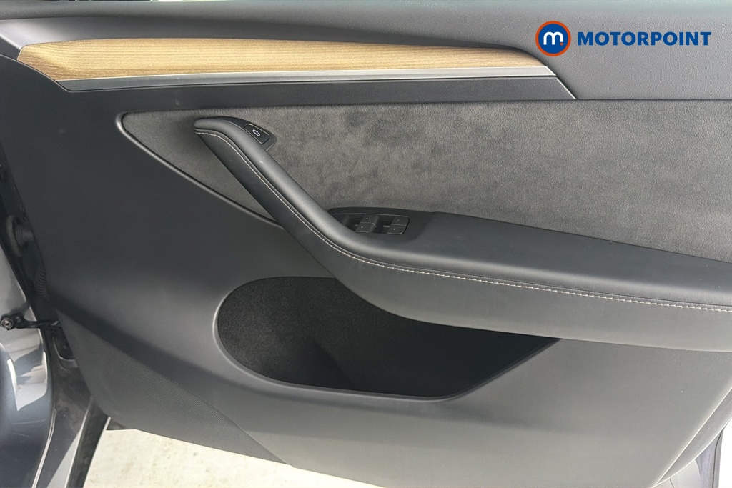 Tesla Model Y Long Range Automatic Electric SUV - Stock Number (1658291) - 18th supplementary image