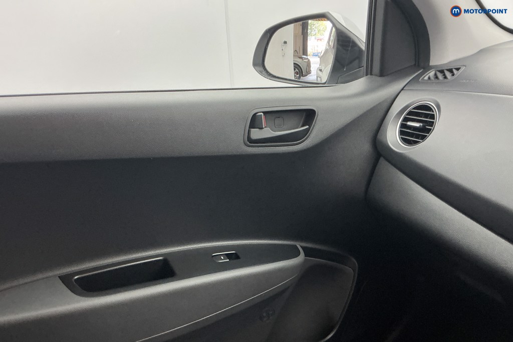 Hyundai I10 SE Manual Petrol Hatchback - Stock Number (1658635) - 19th supplementary image