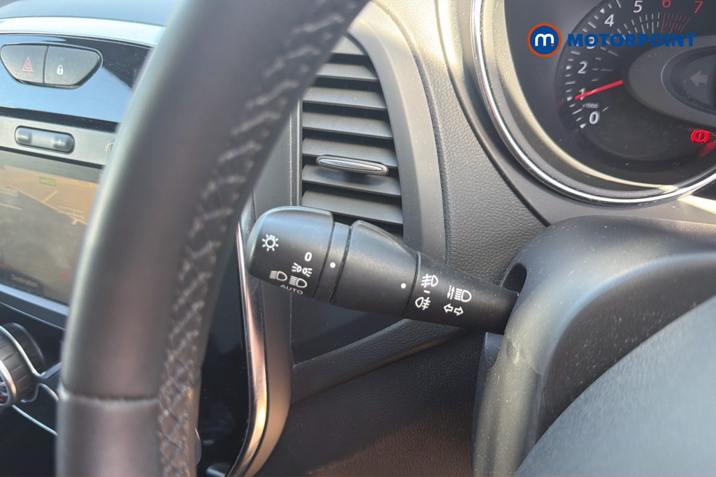 Renault Captur Iconic Automatic Petrol SUV - Stock Number (1658670) - 18th supplementary image