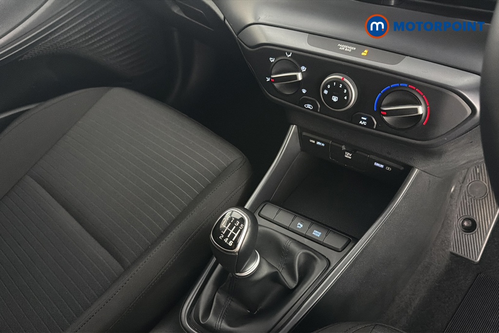 Hyundai I20 Se Connect Manual Petrol Hatchback - Stock Number (1658930) - 15th supplementary image