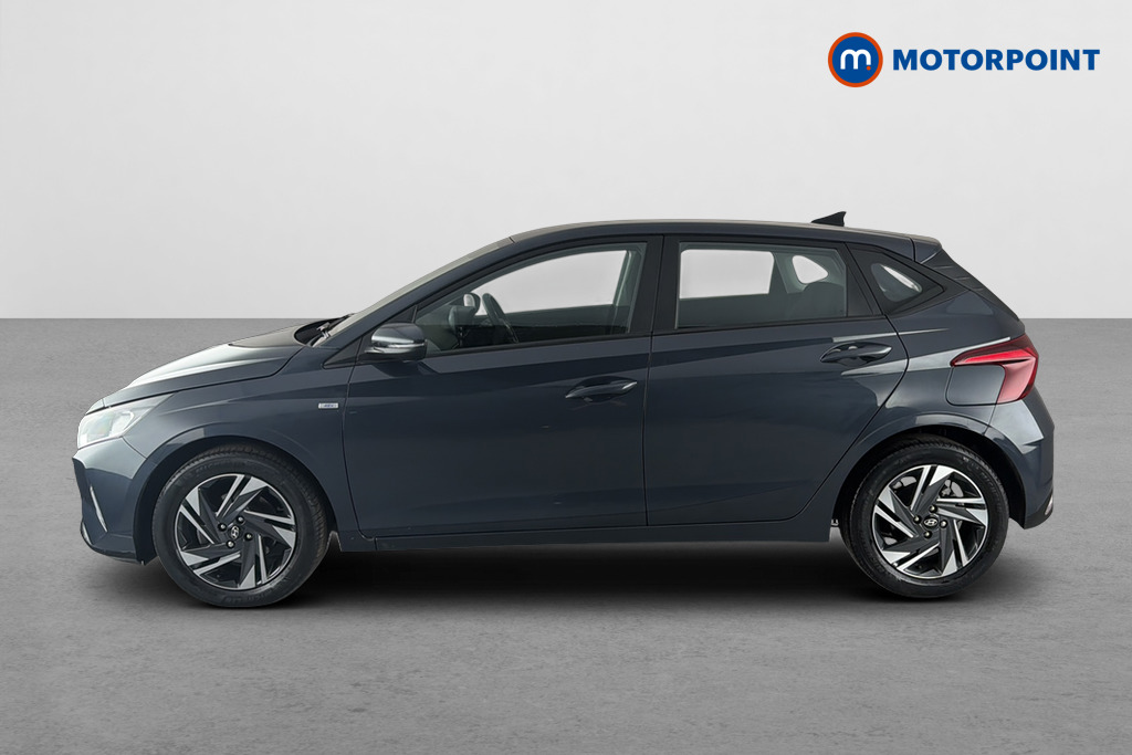 Hyundai I20 Se Connect Manual Petrol Hatchback - Stock Number (1658930) - Drivers side