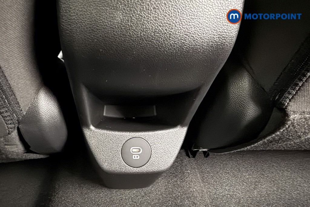 Hyundai I20 Premium Automatic Petrol Hatchback - Stock Number (1659562) - 20th supplementary image