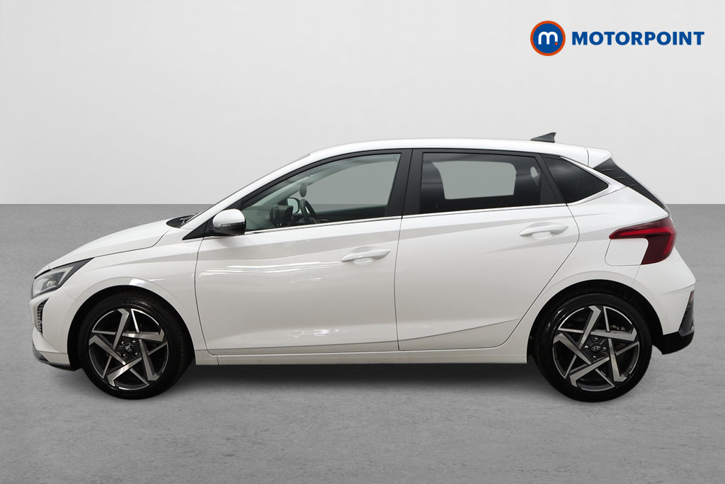 Hyundai I20 Premium Automatic Petrol Hatchback - Stock Number (1659562) - Passenger side