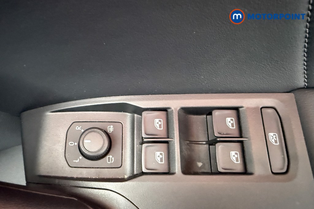 Cupra Leon V1 Automatic Petrol Hatchback - Stock Number (1659783) - 19th supplementary image