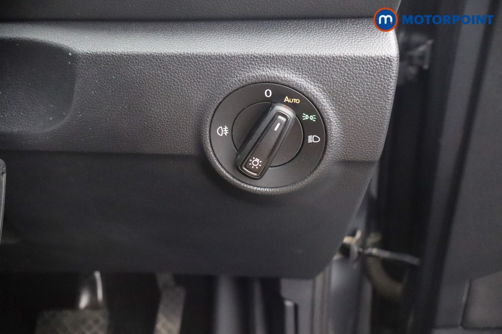 Volkswagen T-Roc Life Automatic Petrol SUV - Stock Number (1659946) - 8th supplementary image