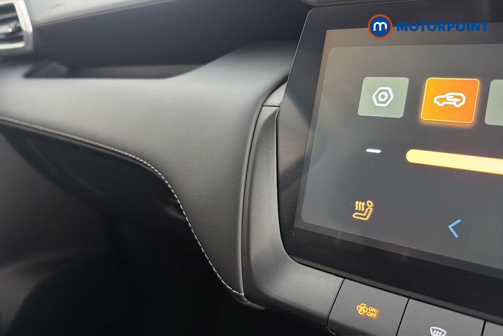 Mg Motor Uk ZS Trophy Automatic Petrol-Electric Hybrid SUV - Stock Number (1660149) - 14th supplementary image