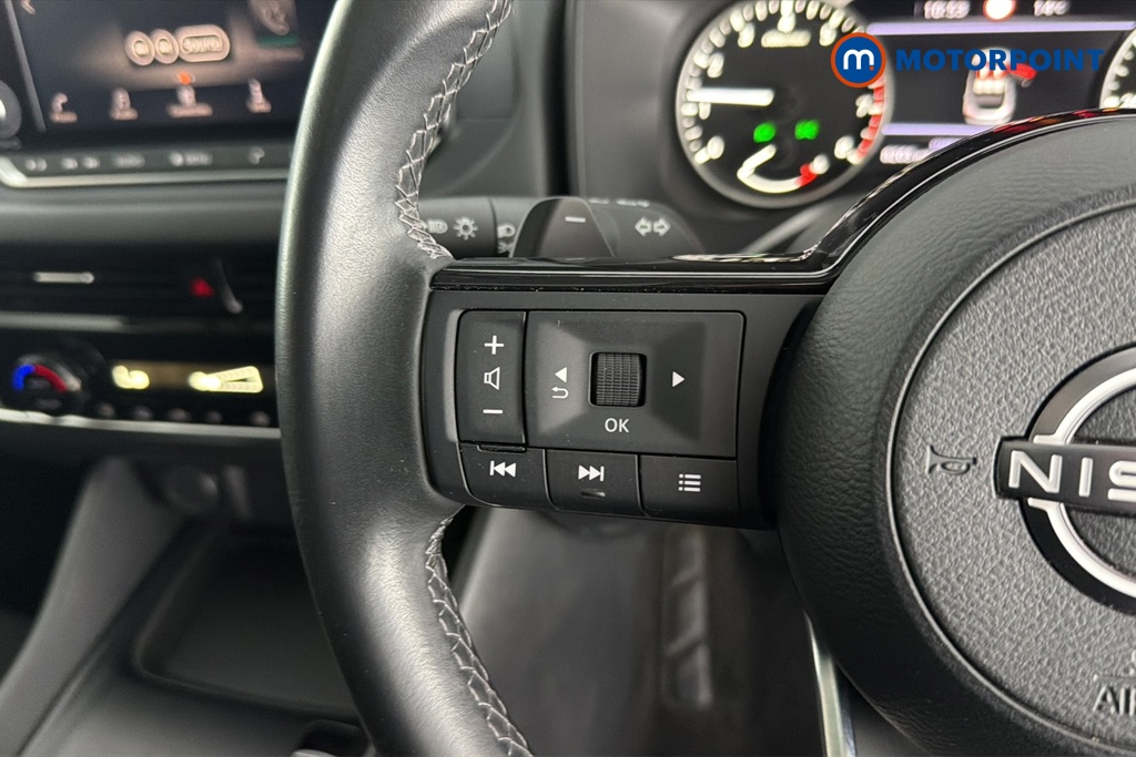Nissan Qashqai Acenta Premium Automatic Petrol SUV - Stock Number (1660206) - 4th supplementary image