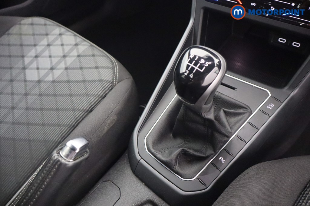 Volkswagen Polo R-Line Manual Petrol Hatchback - Stock Number (1660499) - 4th supplementary image
