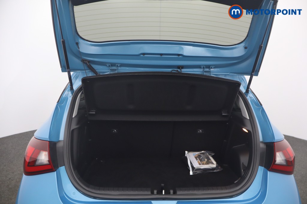 Hyundai I20 Premium Automatic Petrol Hatchback - Stock Number (1660511) - 11th supplementary image