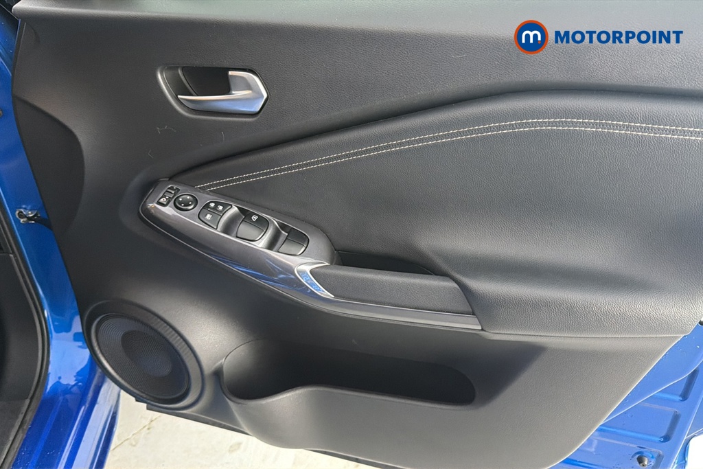 Nissan Juke N-Connecta Manual Petrol SUV - Stock Number (1660578) - 18th supplementary image