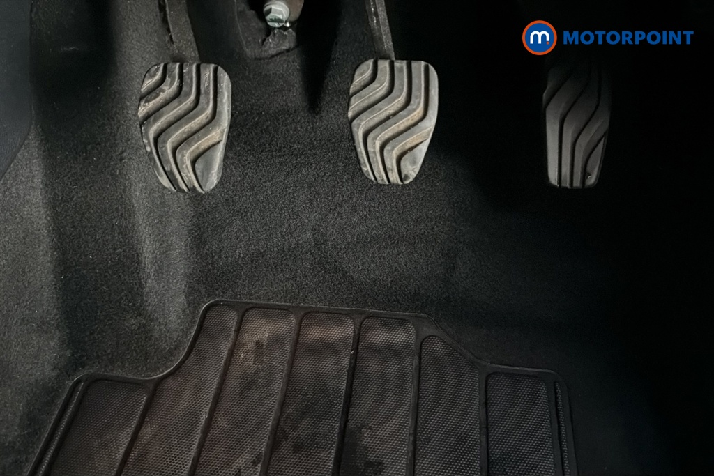 Nissan Juke N-Connecta Manual Petrol SUV - Stock Number (1660578) - 24th supplementary image