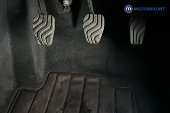 Nissan Juke N-Connecta Manual Petrol SUV - Stock Number (1660578) - 24th supplementary image
