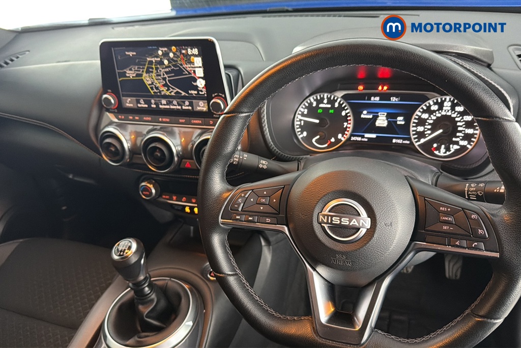 Nissan Juke N-Connecta Manual Petrol SUV - Stock Number (1660578) - 1st supplementary image