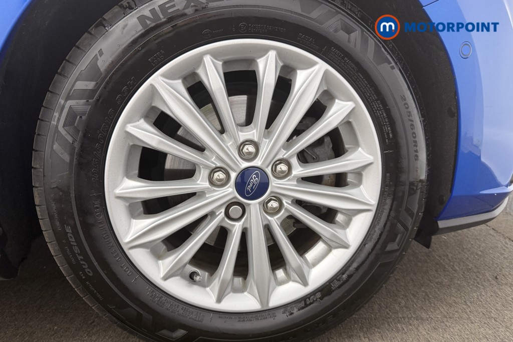 Ford Focus Titanium Manual Petrol Hatchback - Stock Number (1660698) - 11th supplementary image