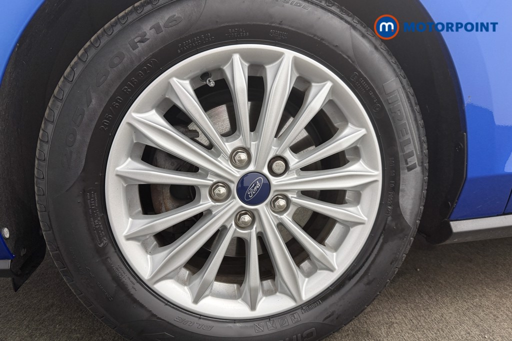 Ford Focus Titanium Manual Petrol Hatchback - Stock Number (1660698) - 12th supplementary image