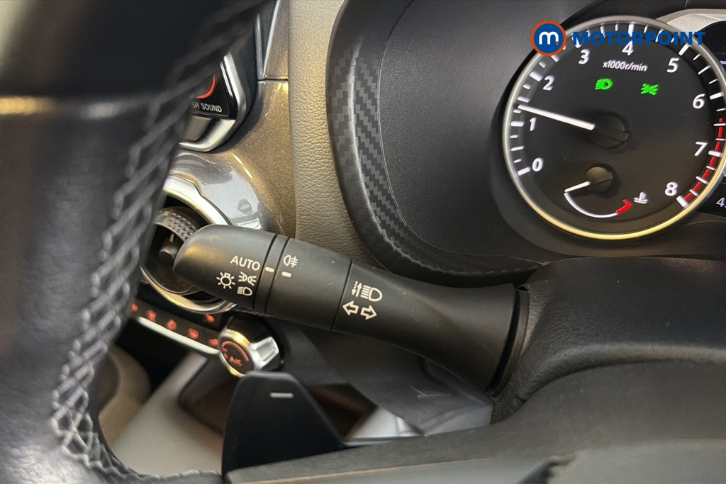 Nissan Juke N-Connecta Automatic Petrol SUV - Stock Number (1660952) - 5th supplementary image
