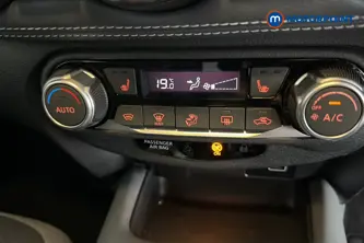 Nissan Juke N-Connecta Automatic Petrol SUV - Stock Number (1660952) - 12th supplementary image
