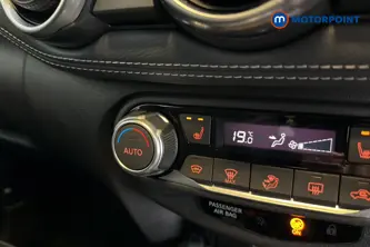 Nissan Juke N-Connecta Automatic Petrol SUV - Stock Number (1660952) - 14th supplementary image